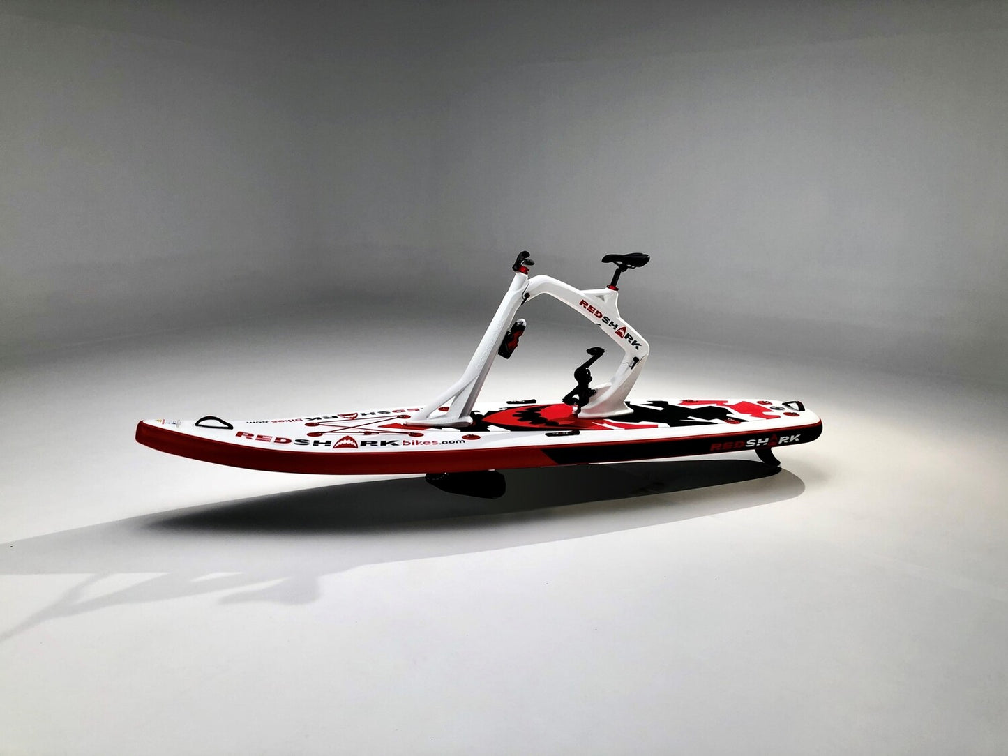 Enjoy Bike Surf model - red shark bike